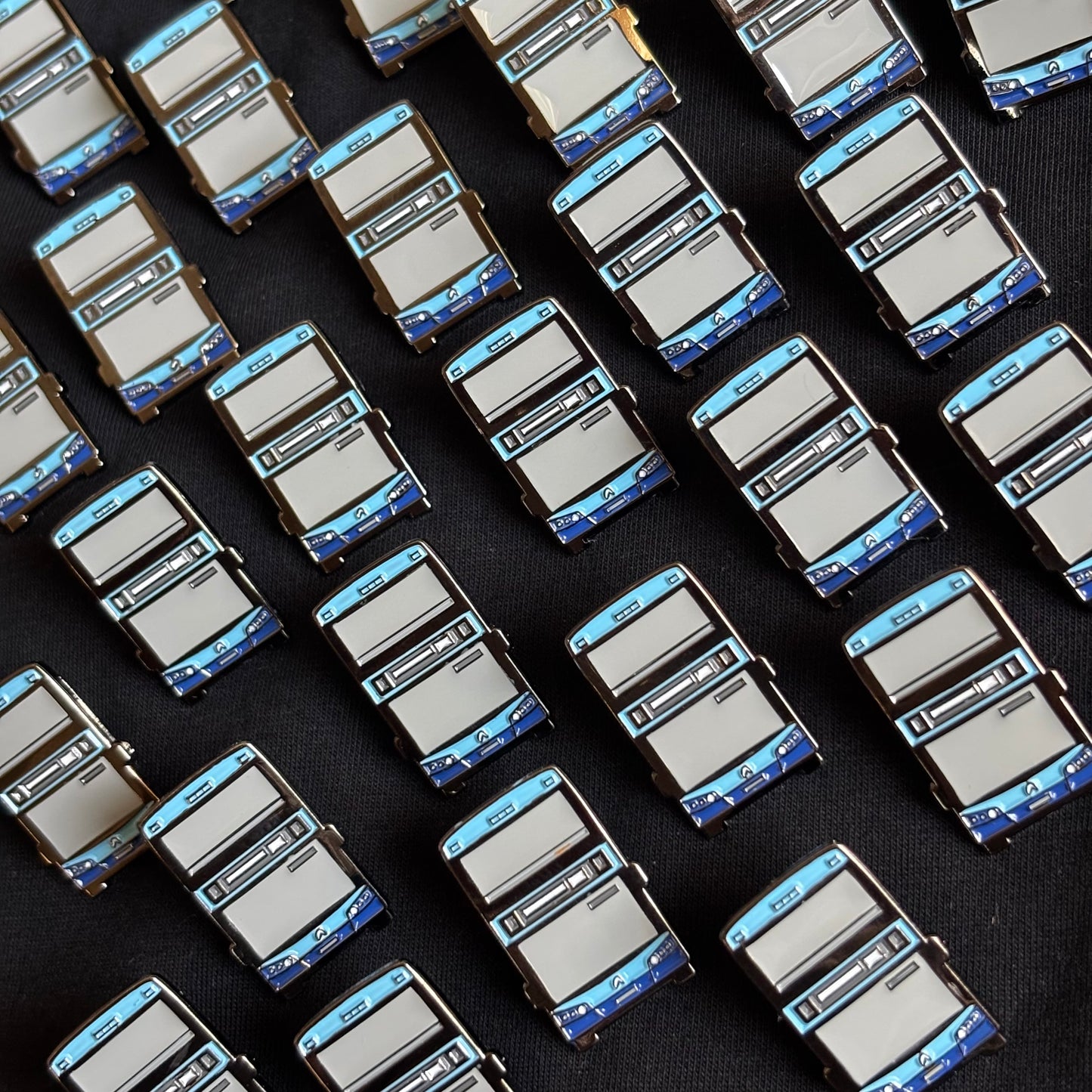 SYD Double-decker bus pin
