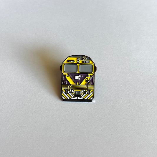 MEL VIC train pin (N Class loco BATCH COLOUR ISSUE)