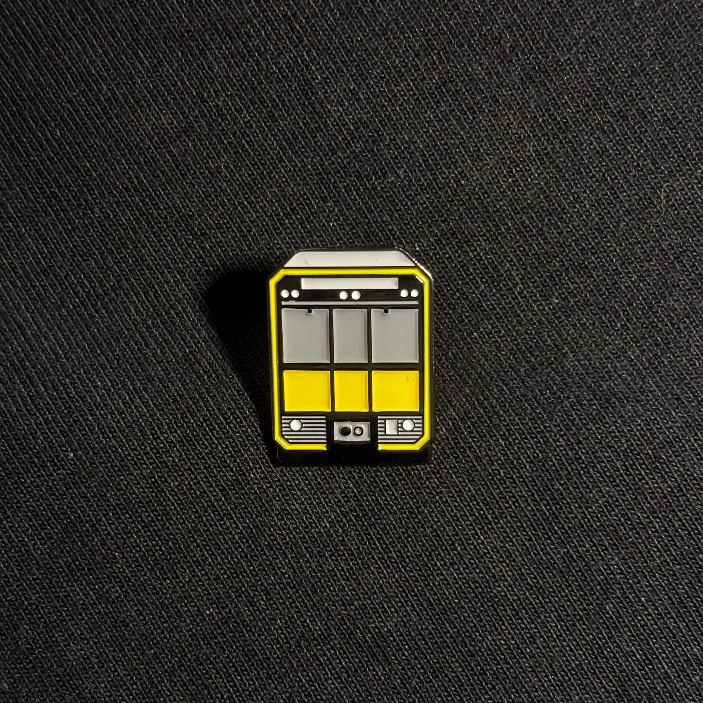 SYD T-set train pin (Tangara)