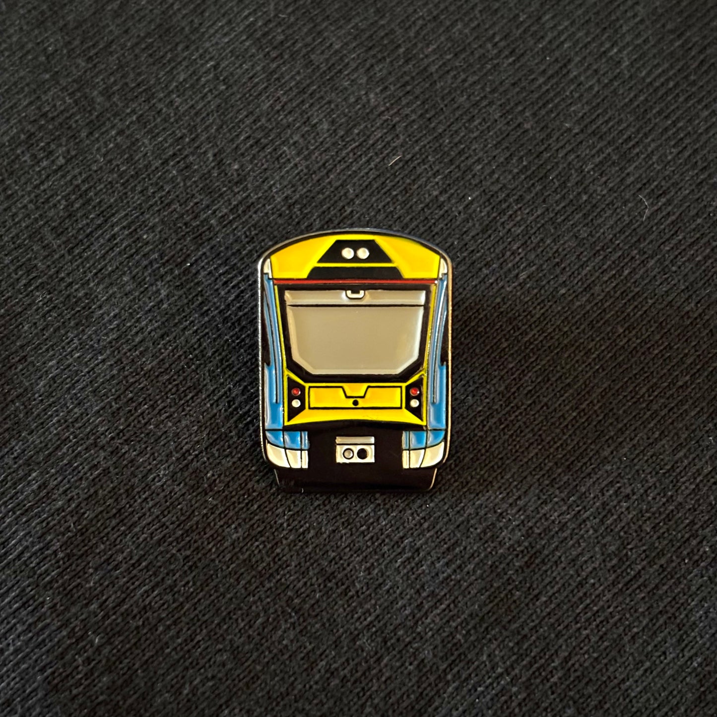 NEW!! AKL AM class train pin