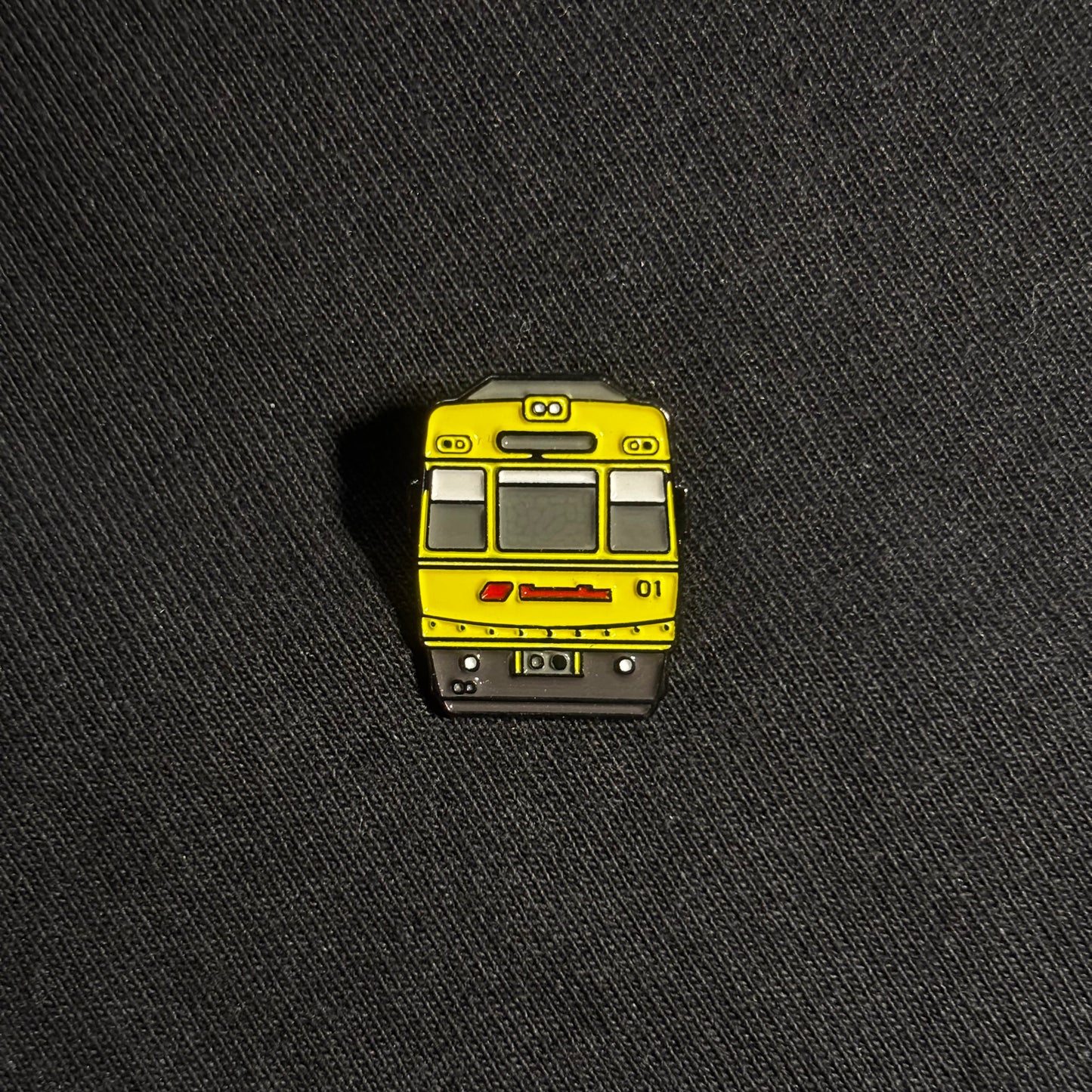 QLD SEQ train pin - EMU (current livery)