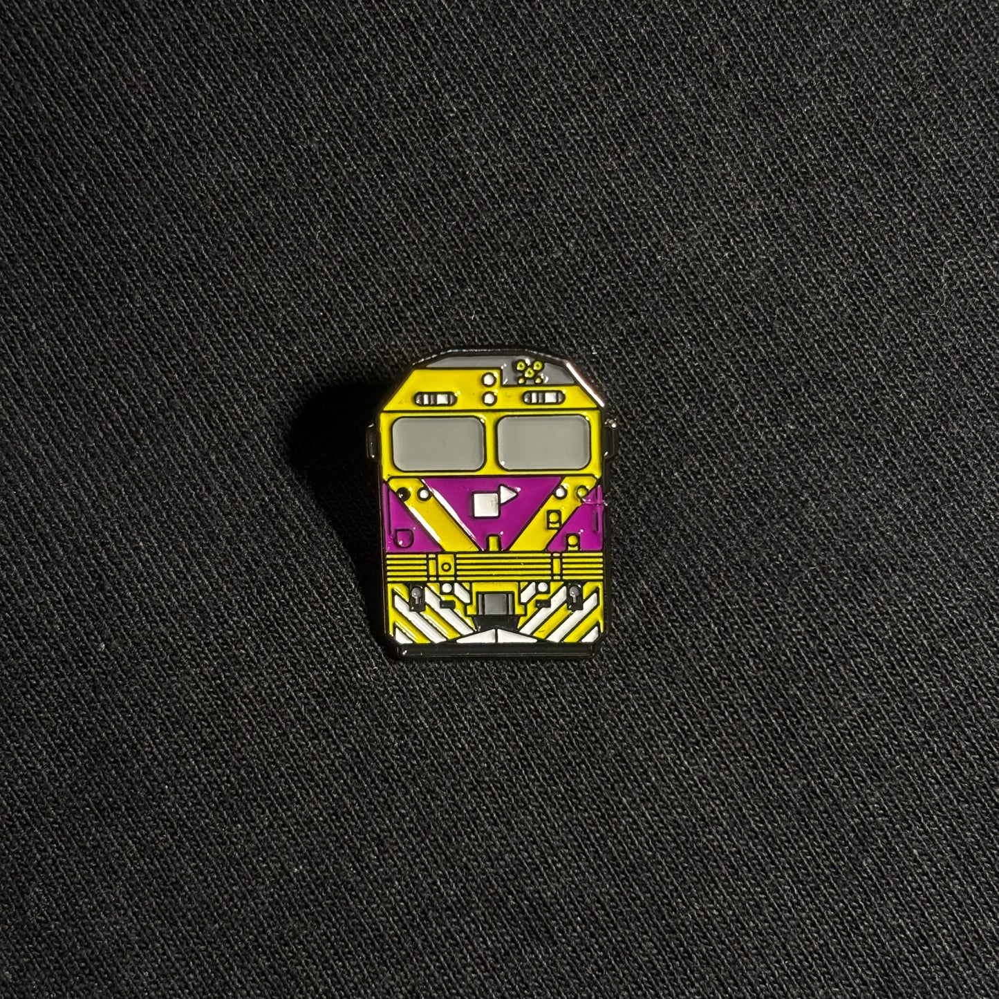 MEL VIC train pin (N Class loco)