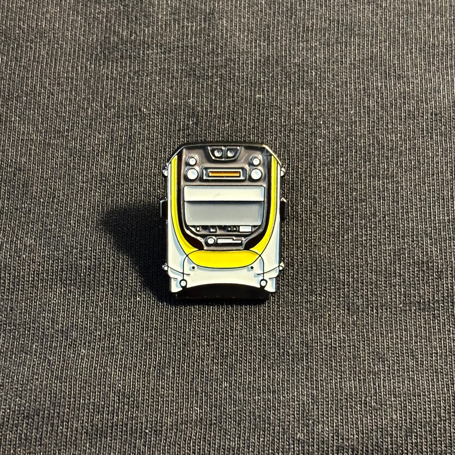 Queensland train pin - NGR